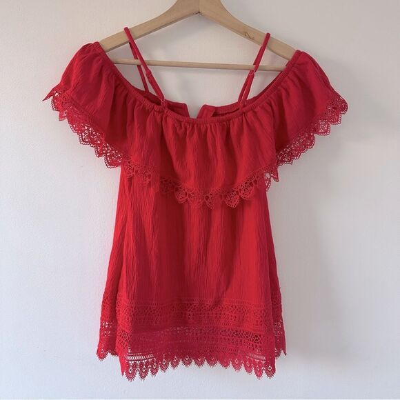 No Boundaries Red Top Small Off The Shoulder Lace Bohemian Romantic Flirty Boho - Picture 1 of 3